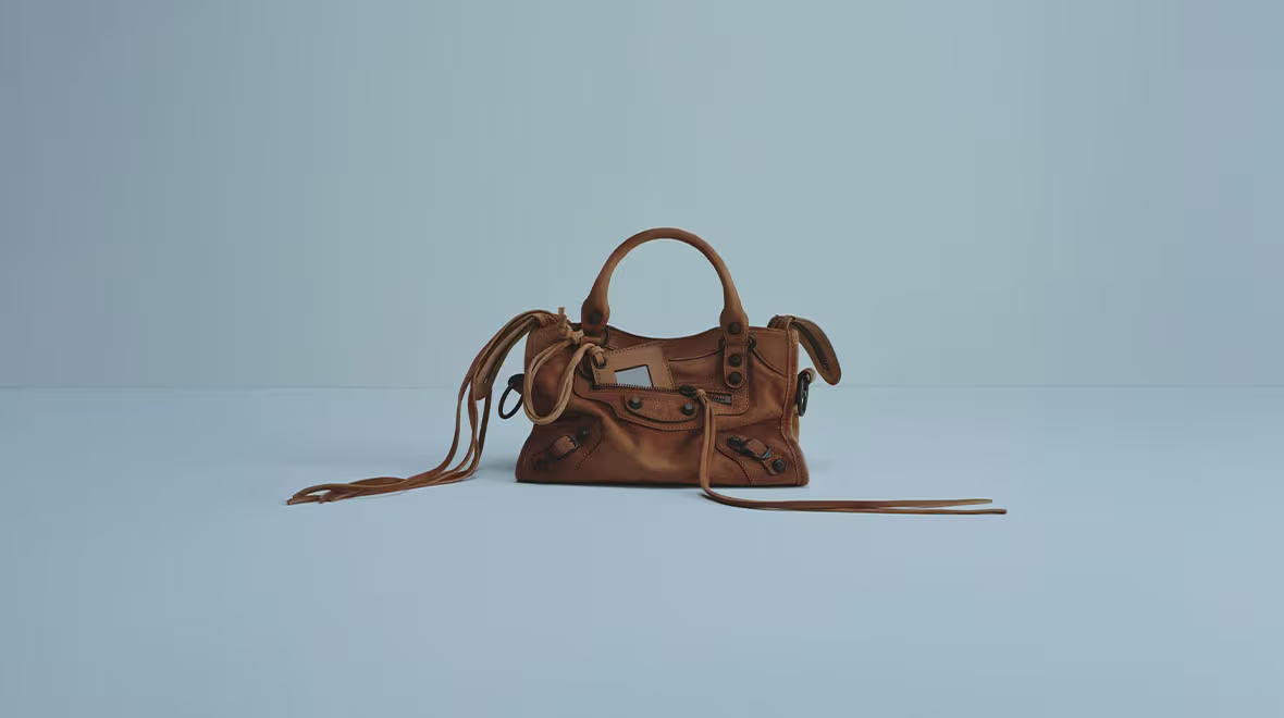 CITY MINI BAG SUEDE 095 1180x660 - Victoria