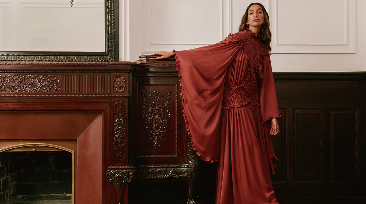 Sleeved Dresses DSK PLP Banner