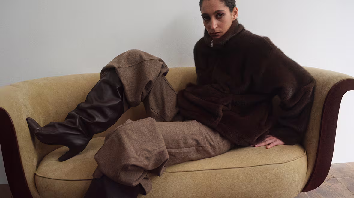 1180px x 660px - Wholesale SourceUnknown