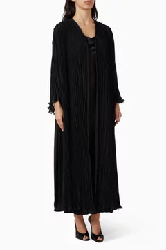 أسود