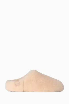 أبيض