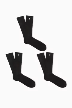 أسود