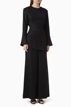أسود