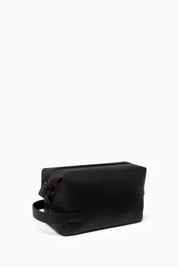 Logo Wash Bag in Faux-leather