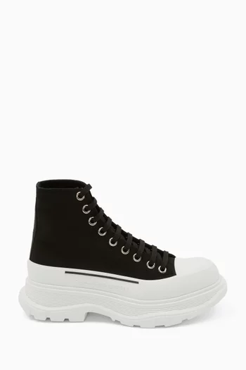Lace-up Boots in Canvas