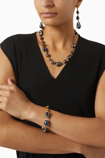 Pearl Necklace in Gold-tone Brass