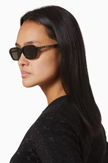 Rectangular Sunglasses in Recycled Acetate