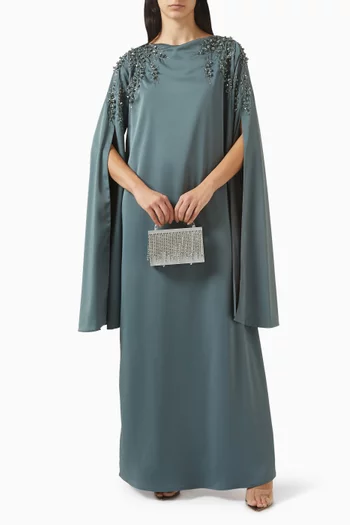 قفطان مزين بتطريزات كريب
