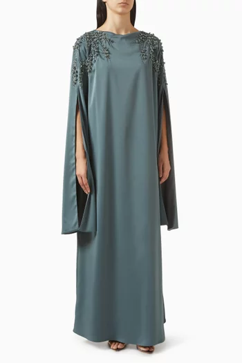 قفطان مزين بتطريزات كريب