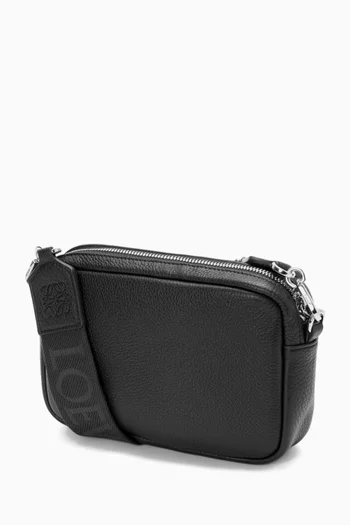 Small Pebble Messenger Bag in Leather