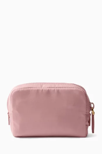 Logo Pouch in Re-Nylon