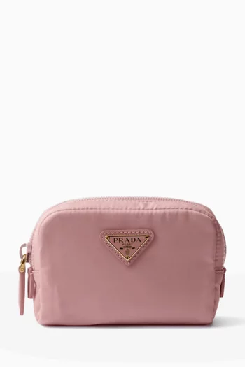 Logo Pouch in Re-Nylon