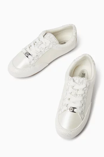 Susie Sneaker