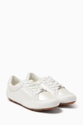 Susie Sneaker