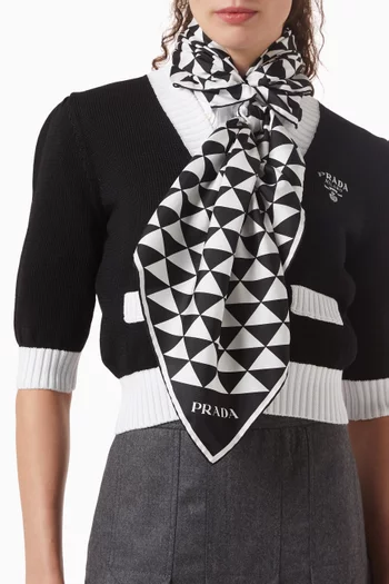 Printed Scarf in Silk-twill