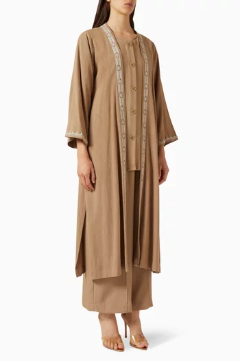 طقم من أربع قطع