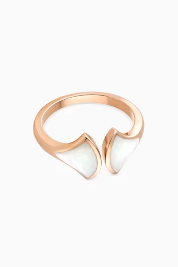 Diva's Mother of Pearl Ring in 18kt Rose Gold