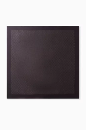 GG Carré in Silk Twill