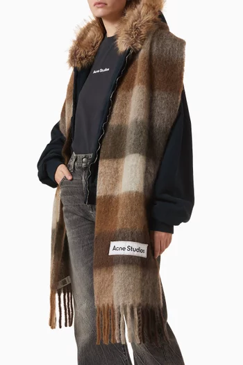 Logo Checked Scarf in Mohair-blend