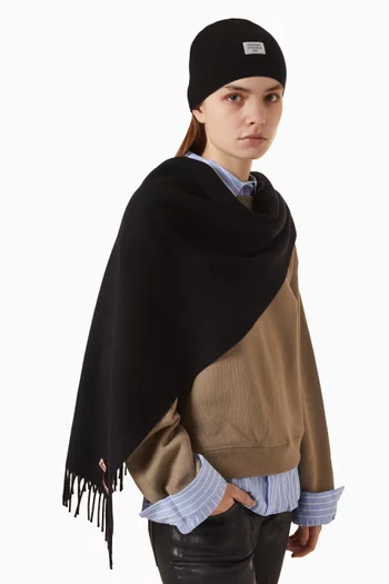 Fringed Narrow Scarf in Wool