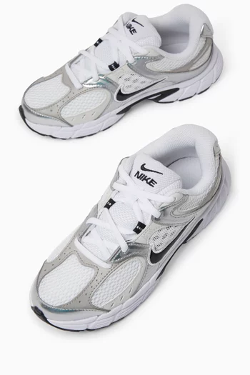 V5 RNR Sneakers