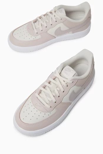 Force 1 Low Sneakers