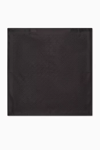 Medallion Pocket Square in Silk Twill