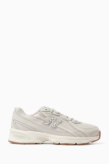 740 Sneakers in Mesh