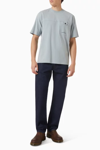 Buttoned-pocket T-shirt