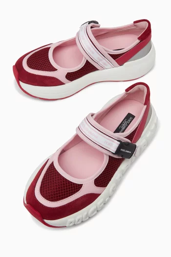 Bounce Ballerina Flats in Suede