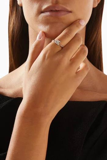 Thin 'H' Flat Top Ring in 18kt White Gold