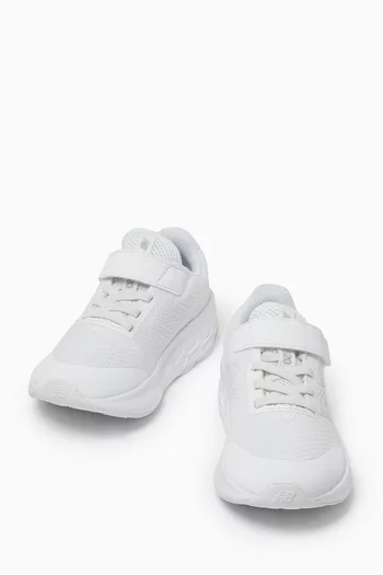 520 Sneakers in Mesh