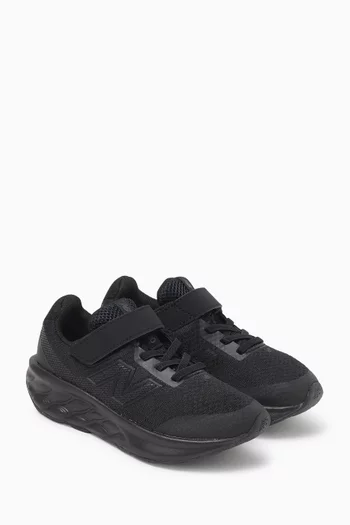 520 Sneakers in Mesh