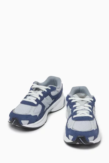 2010 Lace-up Sneakers
