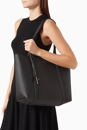 Essential Tote Bag in Faux Leather