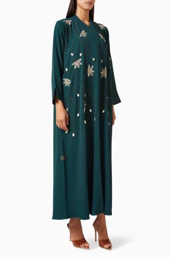 عباية مطرزة