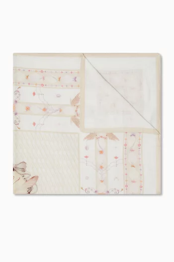 بطانية مزينة بفراشات قطن