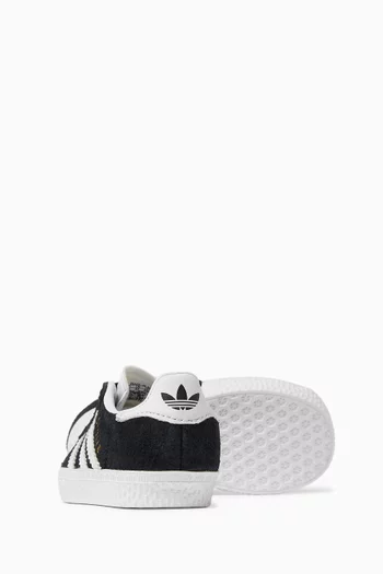 Gazelle Infant Sneakers in Suede