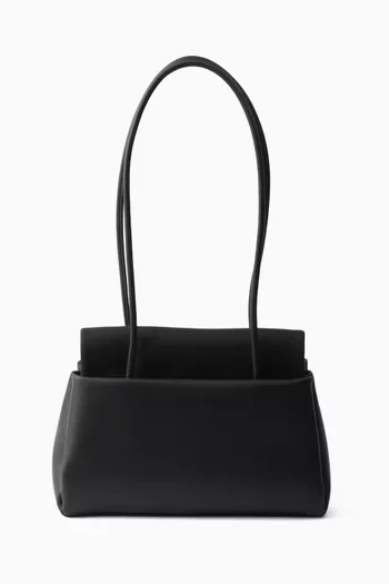 Medium Passage Shoulder Bag in Leather