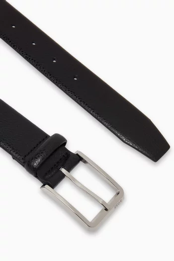 Caleb Belt in Grained Leather