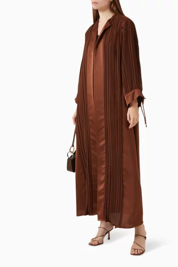 Pleated-sleeve Abaya in Crepe
