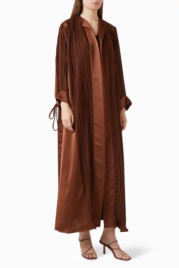 Pleated-sleeve Abaya in Crepe
