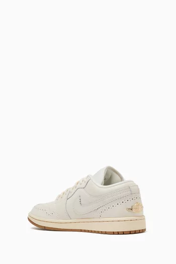 Air Jordan 1 Low SE Sneakers in Leather