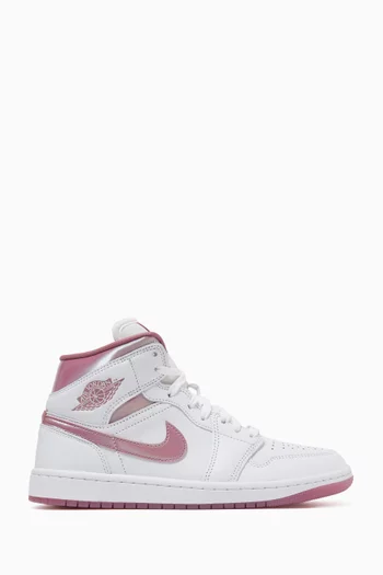 Air Jordan 1 Mid SE Sneakers in Leather