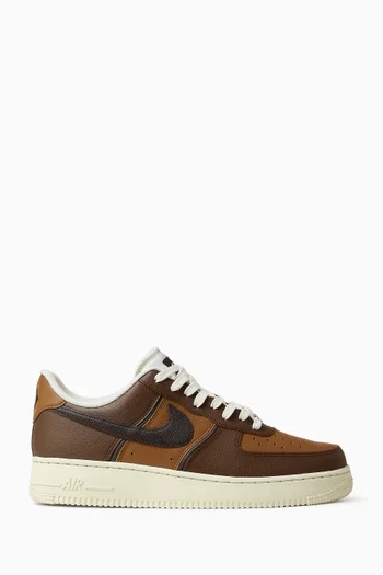 Air Force 1 '07 LV8 Sneakers