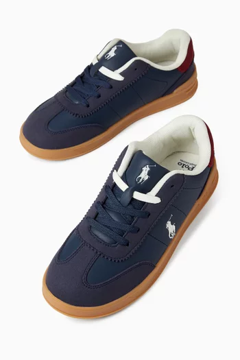 Hollis Sneakers
