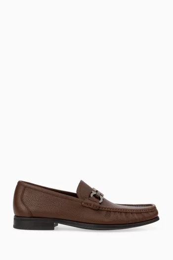 Grandioso Gancini Loafers in Leather