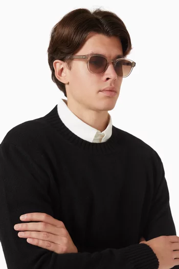 AKI Squircle Sunglasses in Acetate