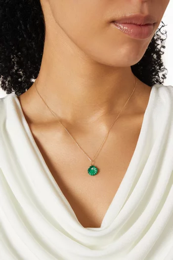 Carved Malachite Venus Shell Necklace in 14kt Gold