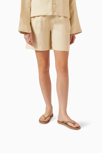 Tapered Flip-flop Sandals in Natural Rubber